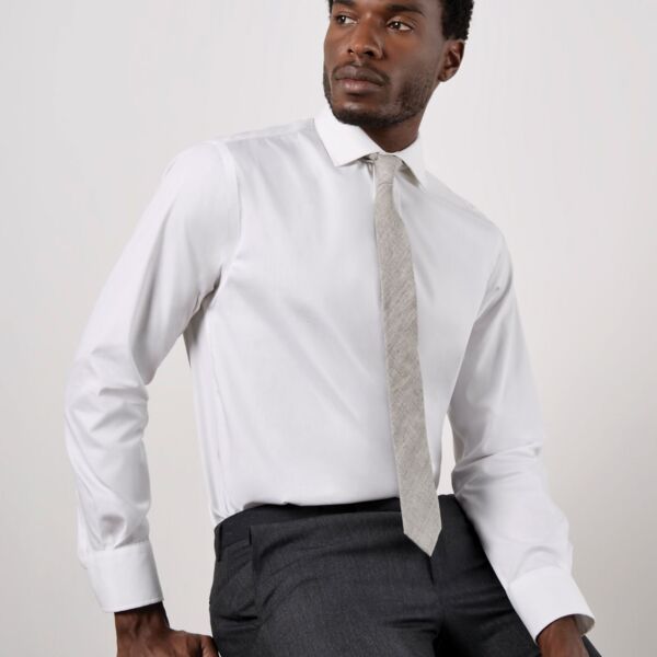 Classic Fit Long Sleeve Cutaway Collar Premium Oxford Shirt Thumbnail